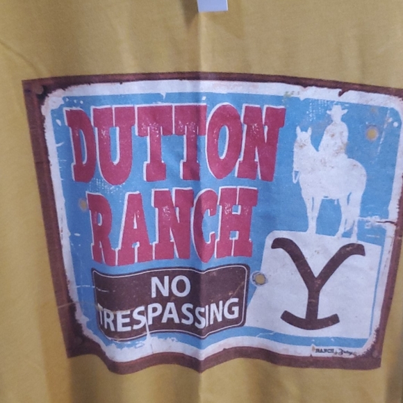 Dutton Ranch ss tshirt - Picture 2 of 3